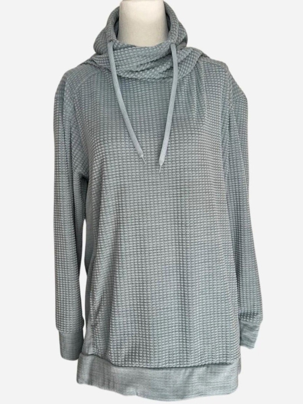 Cozy Columbia Waffle Knit Hooded Sweater in Light Gray